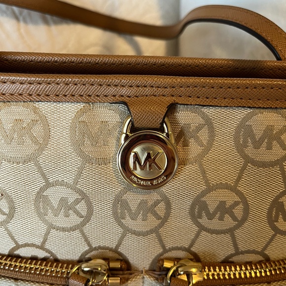 Michael Kors Beige and Brown Logo Tote - Picture 8 of 14